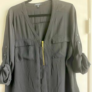Black Express top. XL.
